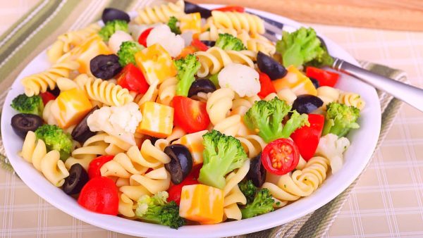 healthy summer pasta salad
